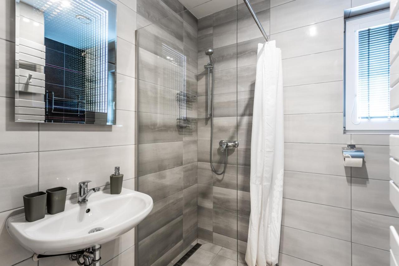 Family Apartments Klinovec Loučná pod Klínovcem Екстериор снимка